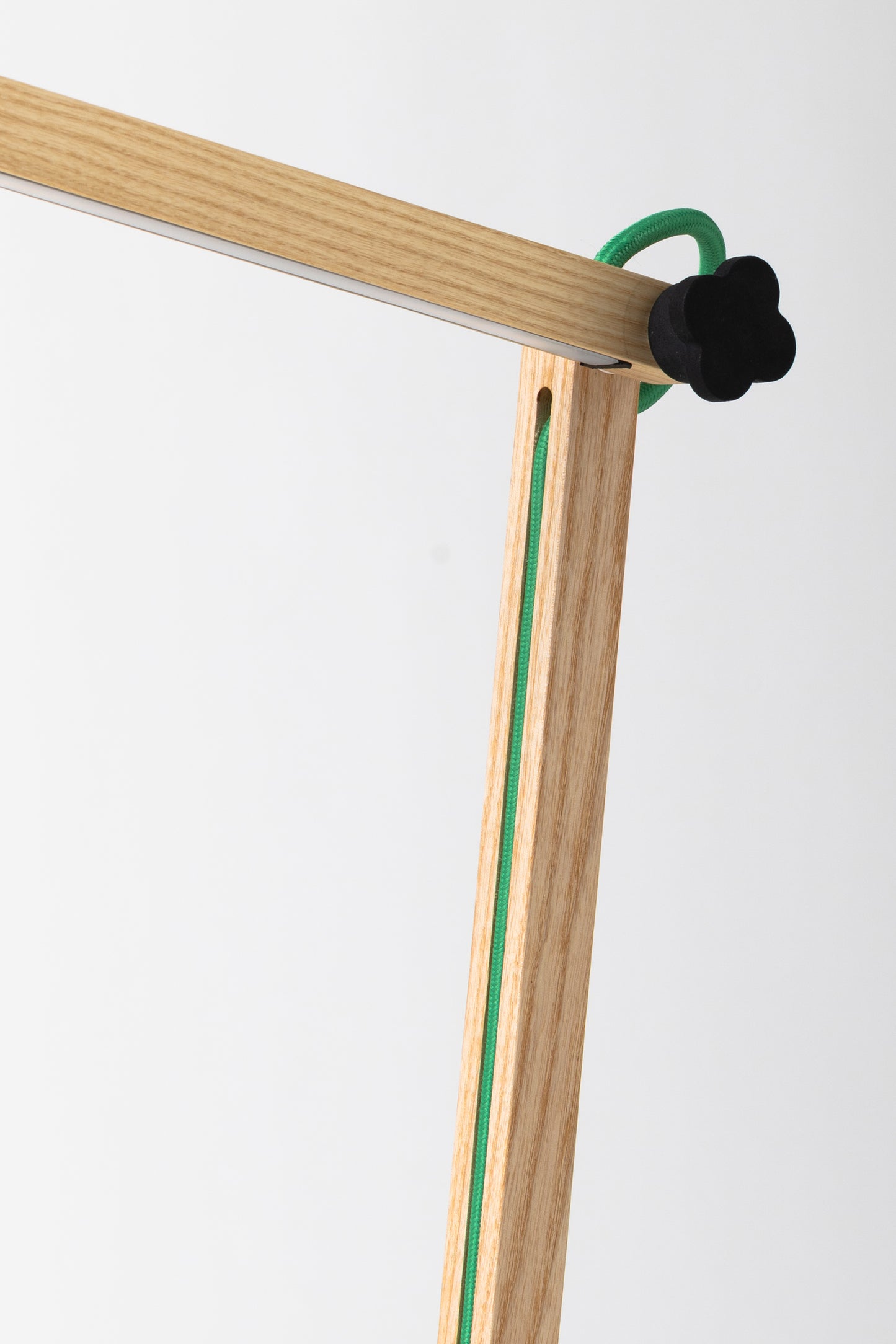 L table lamp