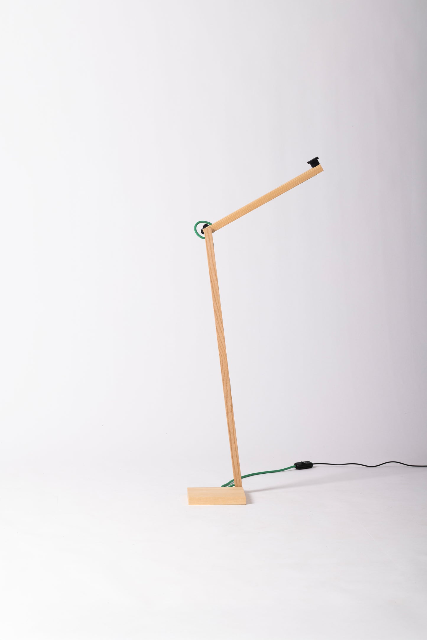L table lamp