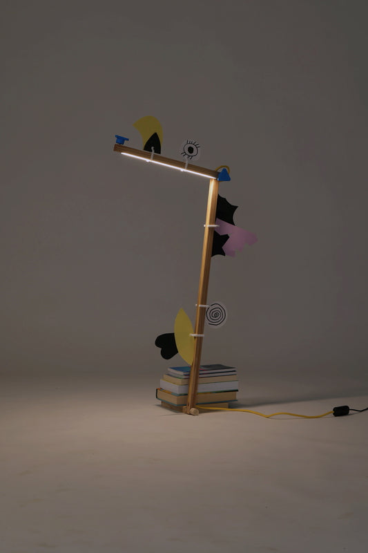 L table lamp with the CLIP attachments
