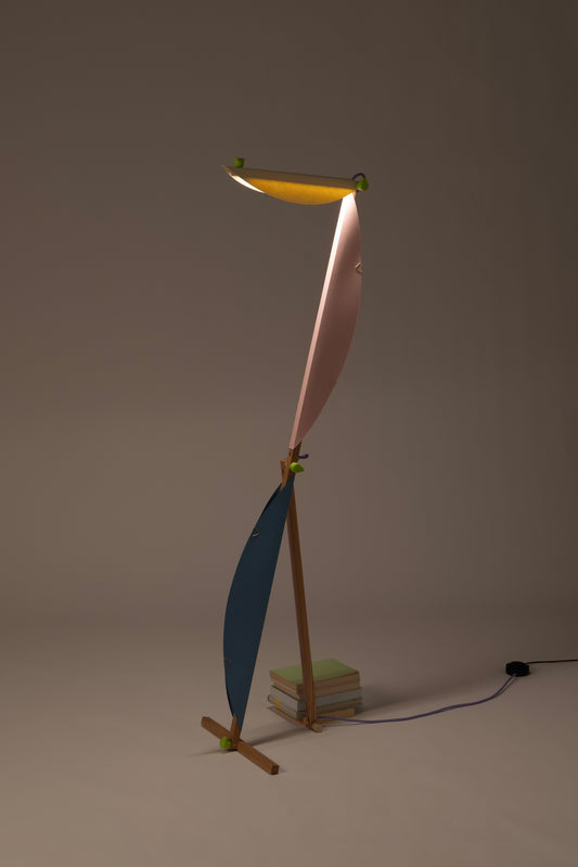 T floor lamp with HALFMOON add-ons