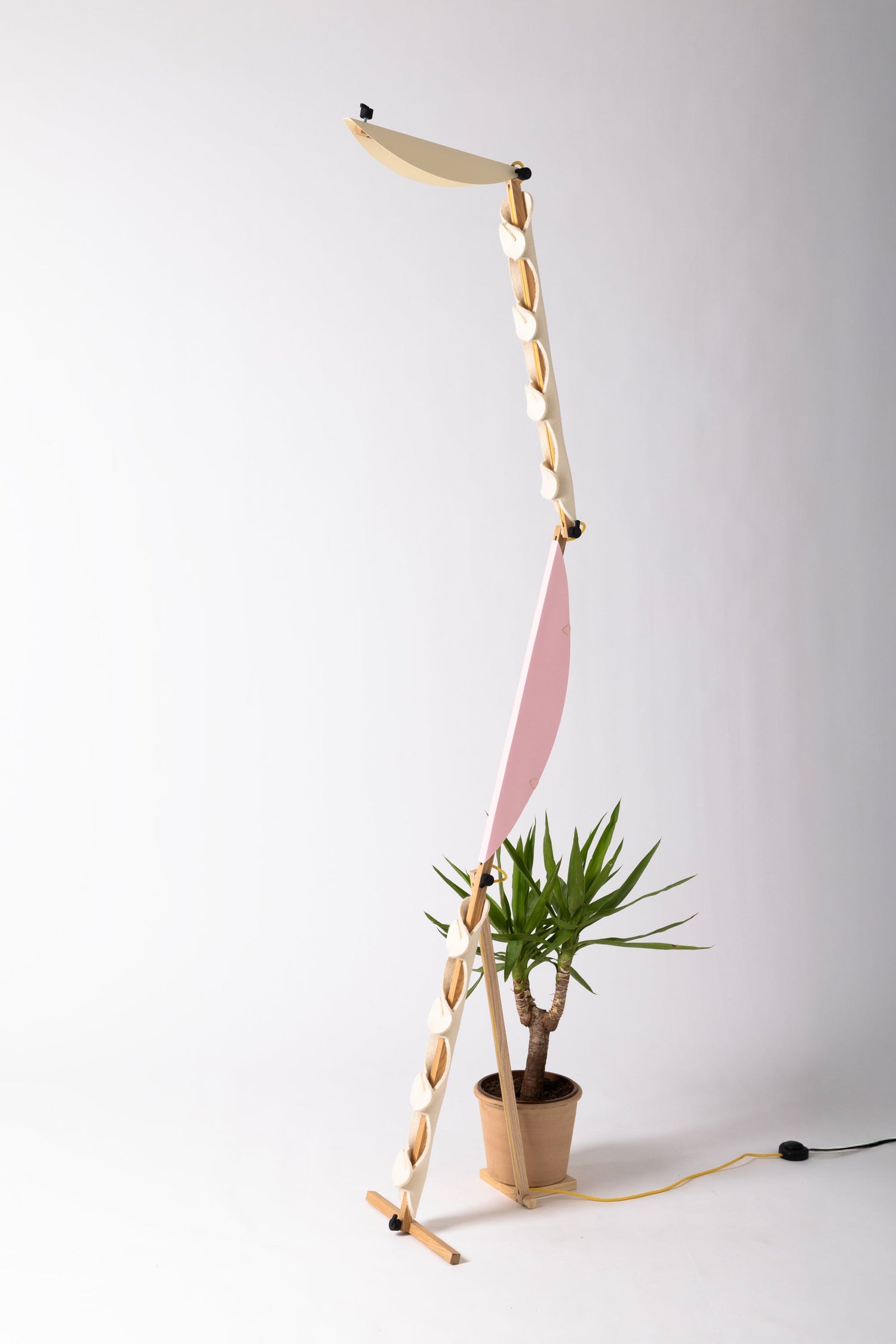 S floor lamps