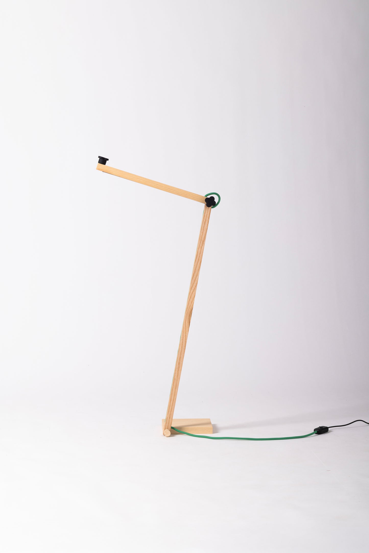 L table lamp