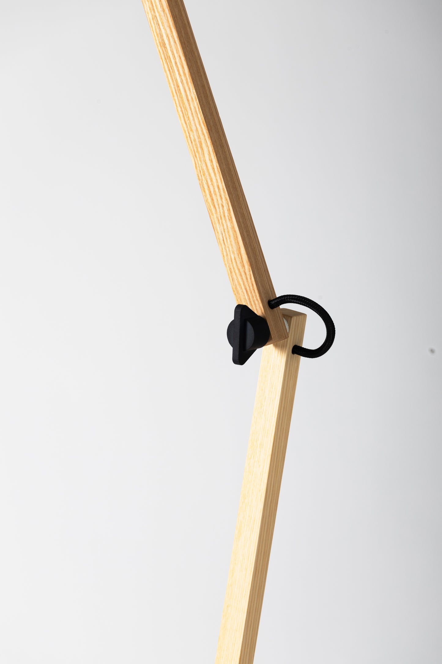 S floor lamp