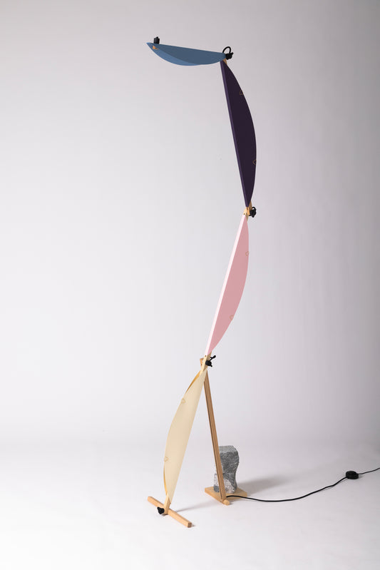 S floor lamp with HALFMOON add-on and shade