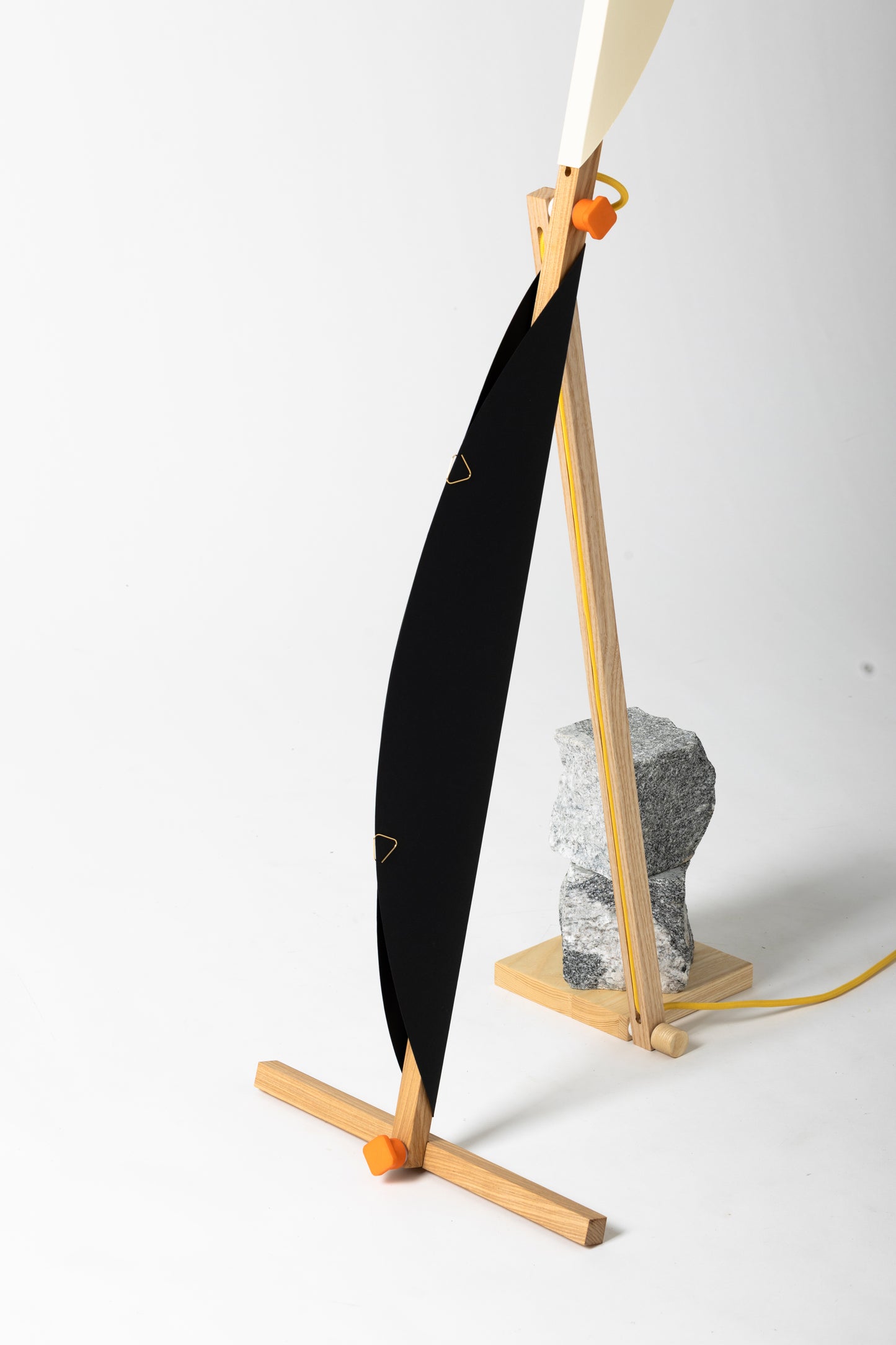 S floor lamp with HALFMOON add-on and DIP shade