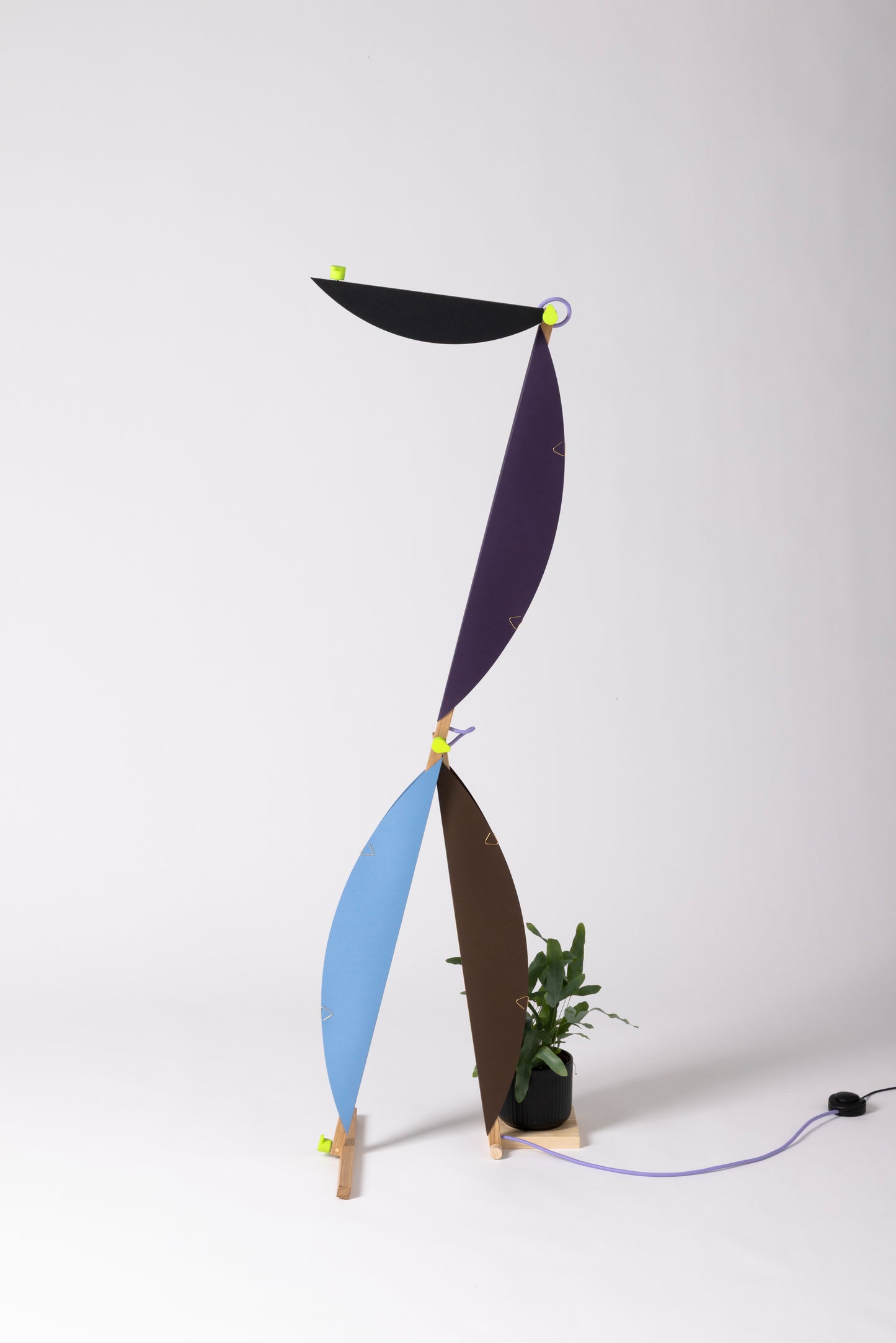 T floor lamp with HALFMOON add-ons