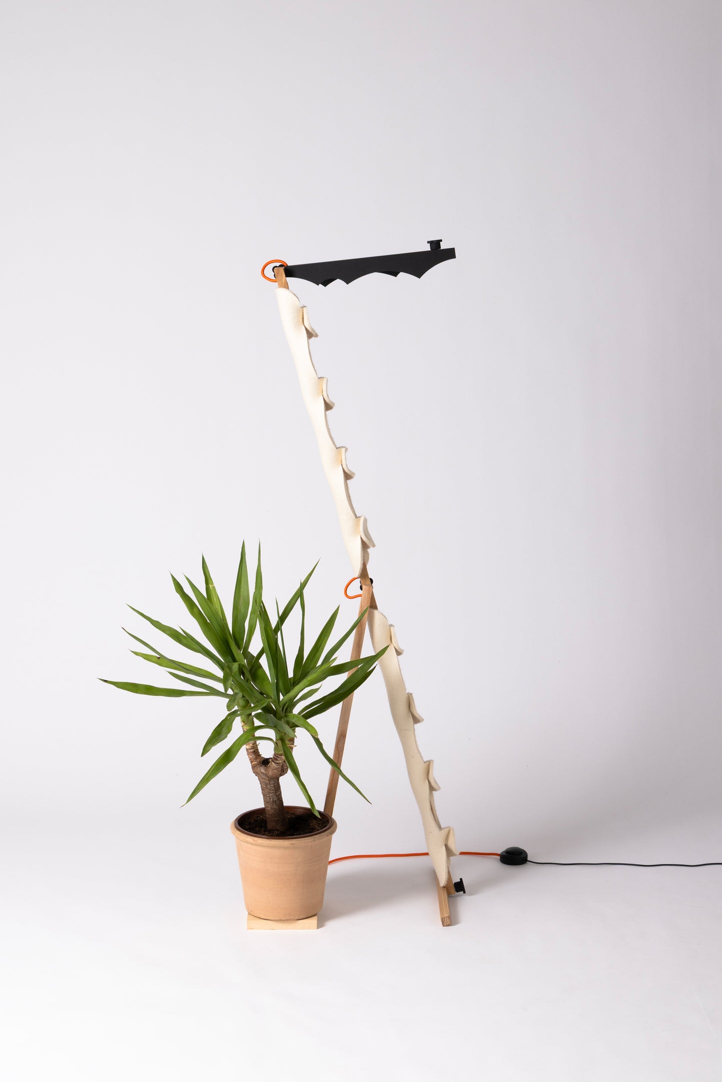 T floor lamp with OLOP sleeve & DIP shade